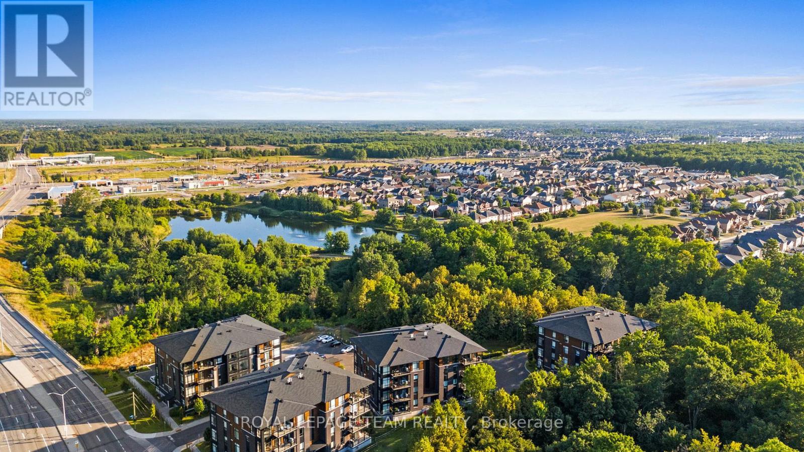 301 - 110 Cortile Private