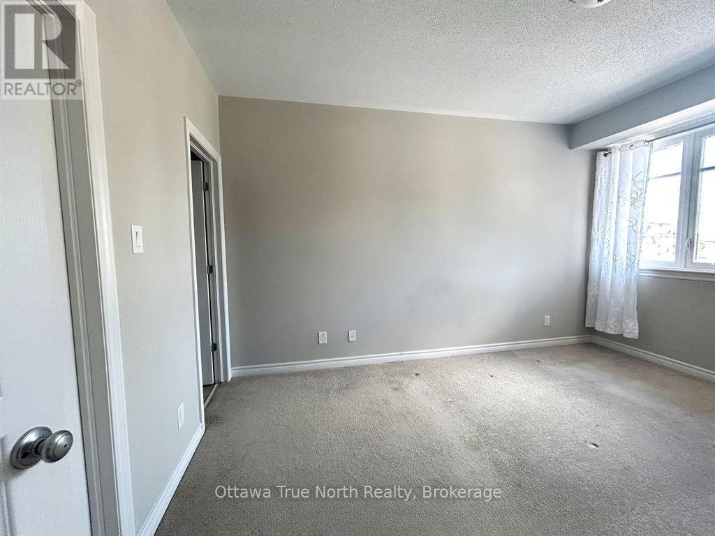 30 - 1032 Beryl Private