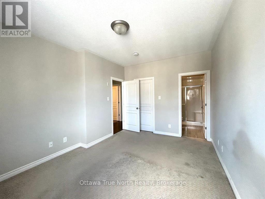 30 - 1032 Beryl Private