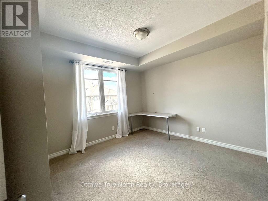 30 - 1032 Beryl Private