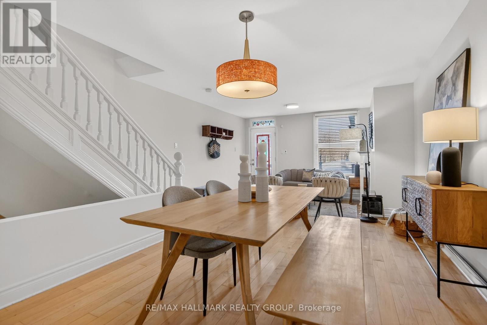 4 Lower Charlotte Street W