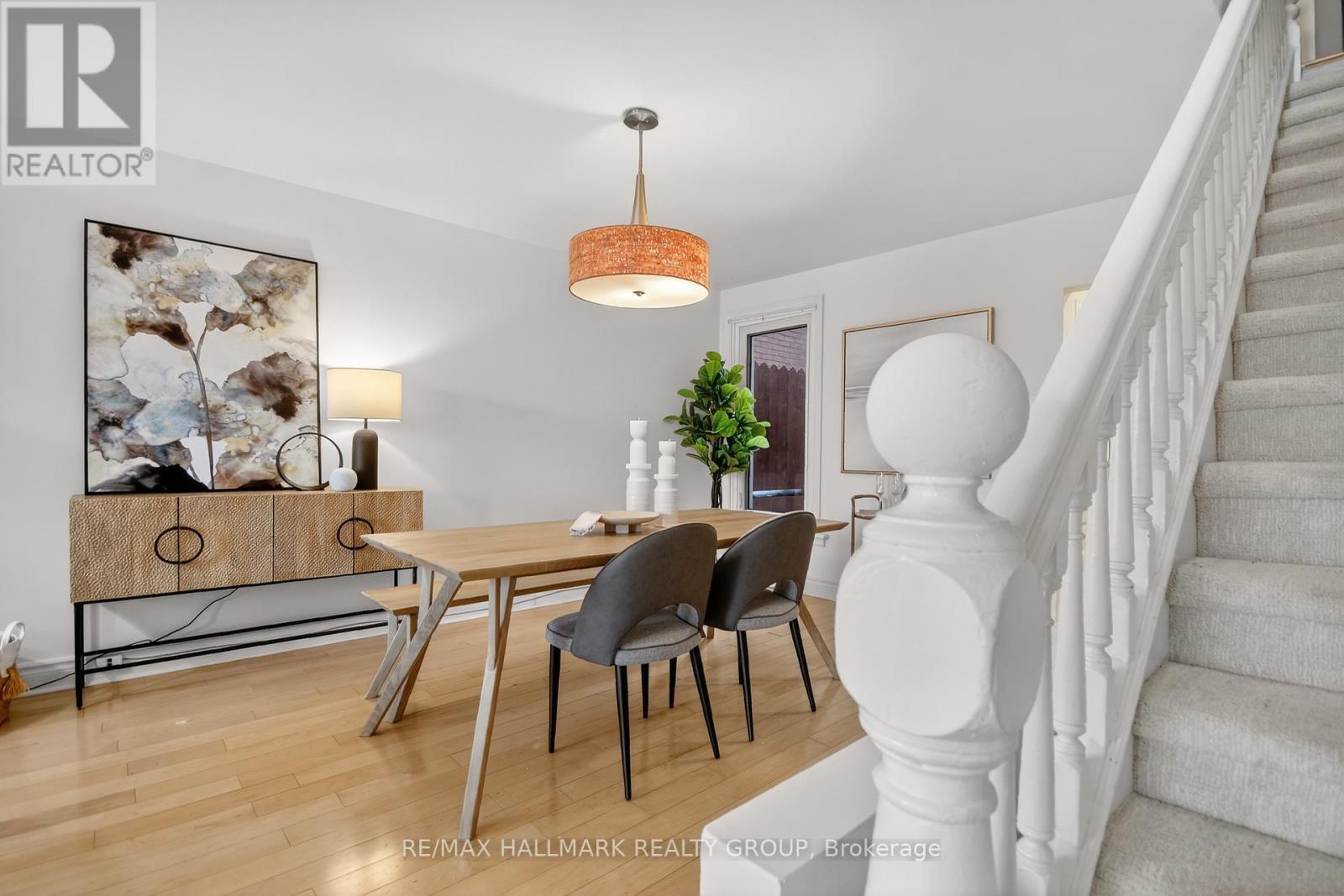 4 Lower Charlotte Street W