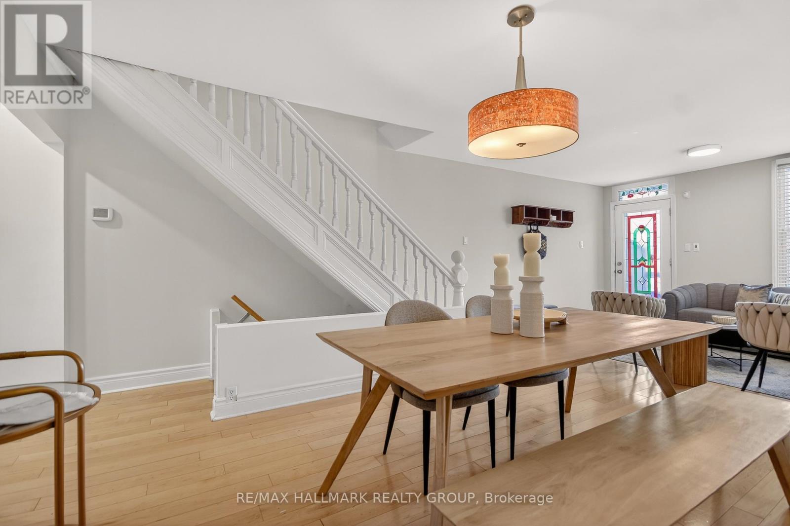 4 Lower Charlotte Street W