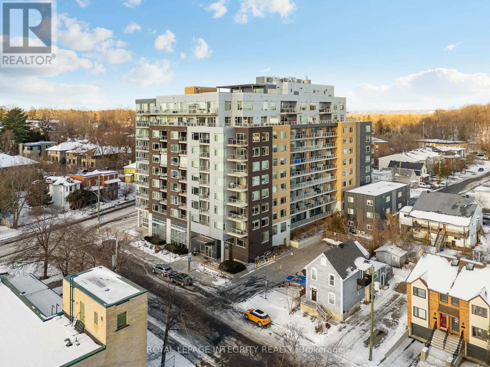 410 - 7 Marquette Avenue