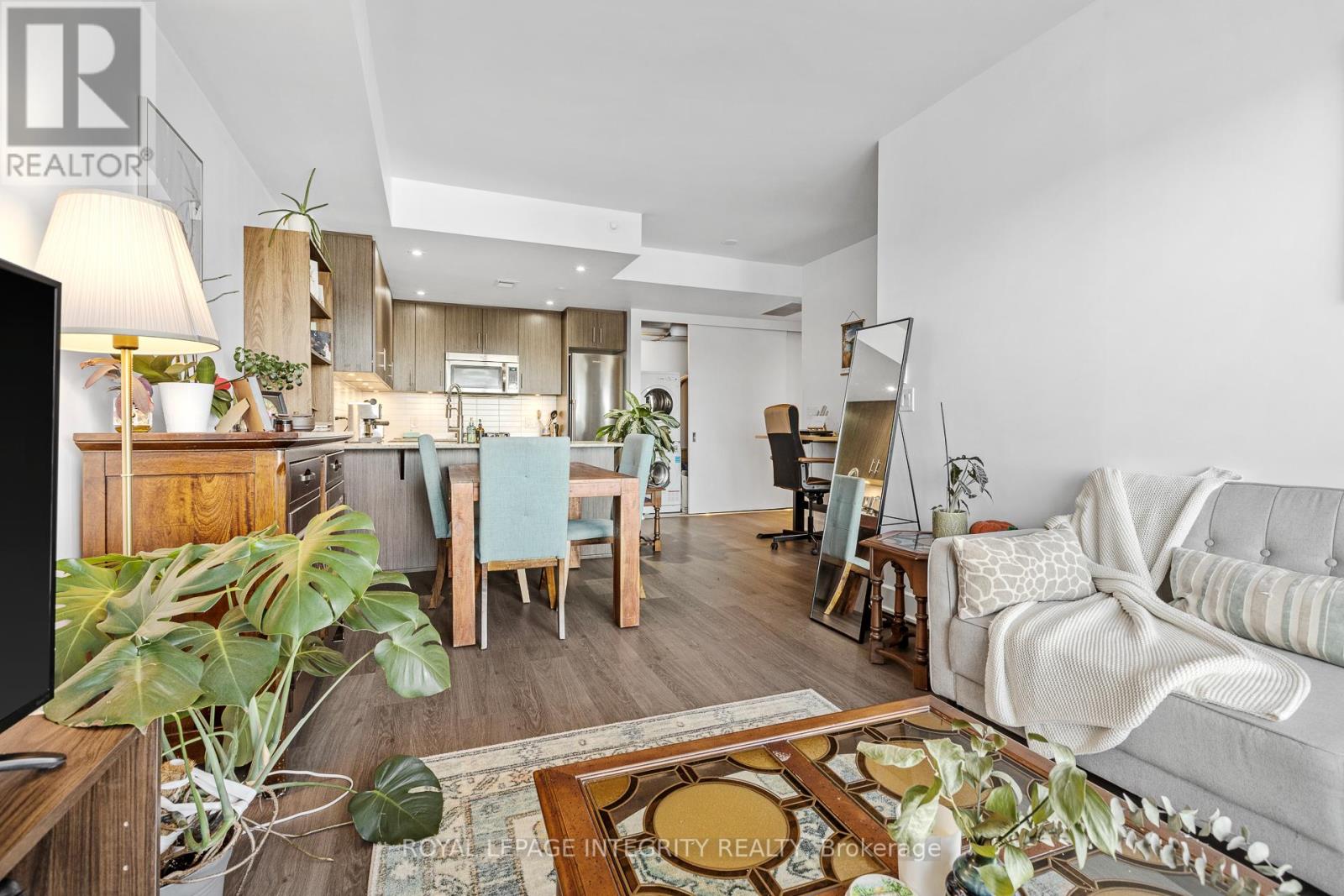 410 - 7 Marquette Avenue