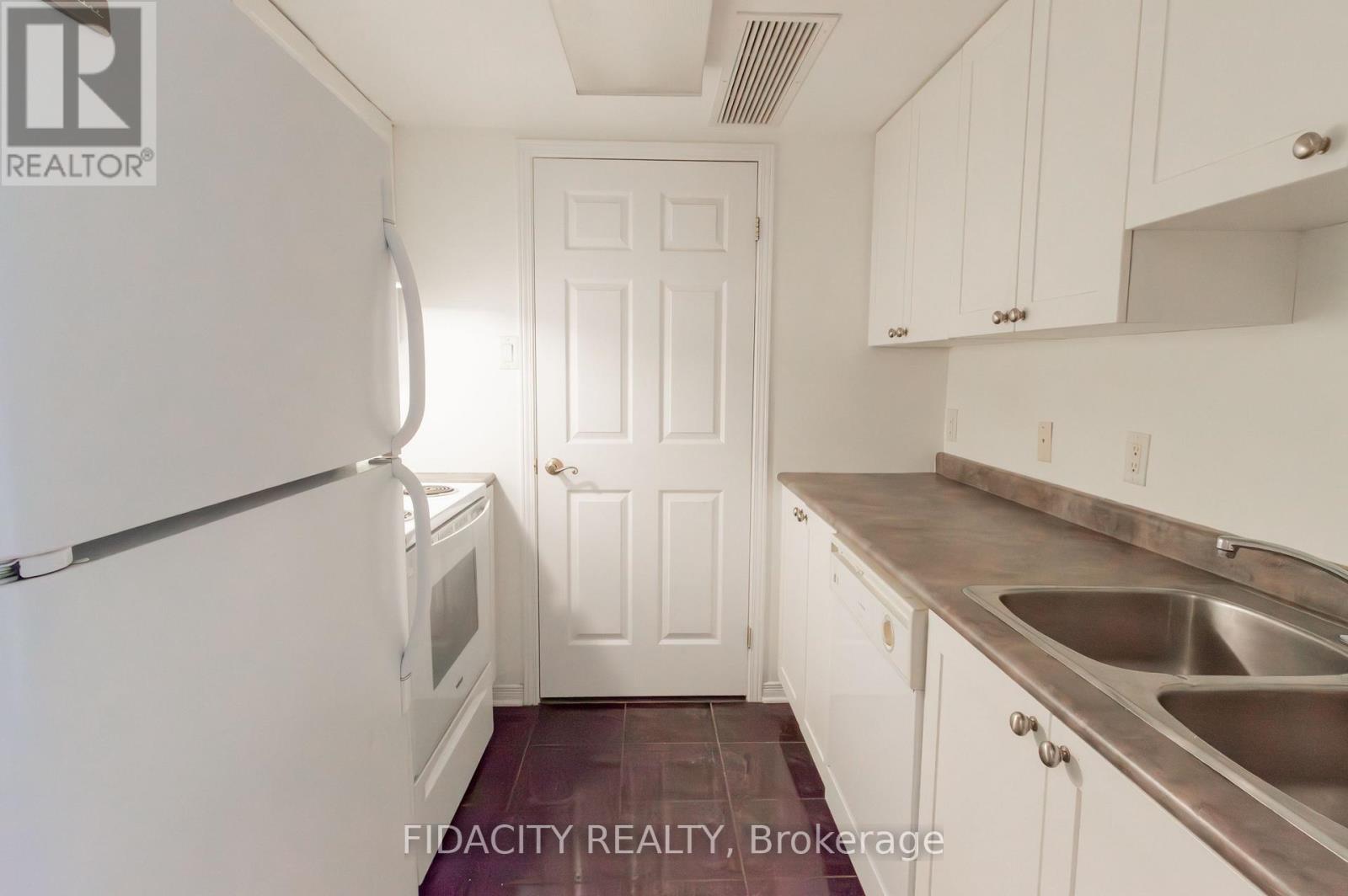 5c - 310 Central Park Drive