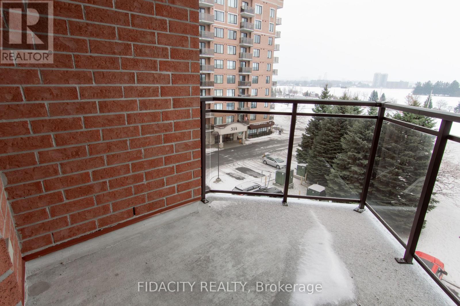 5c - 310 Central Park Drive