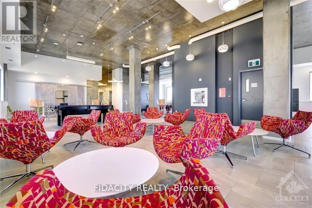 1516 - 105 Champagne Avenue S