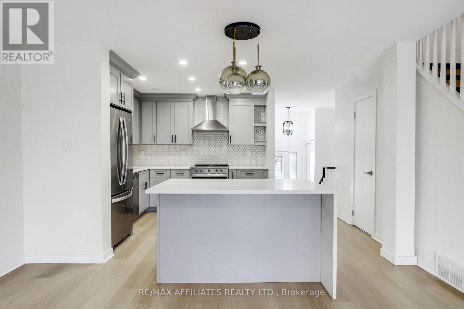 37 - 472 Sandhamn Private