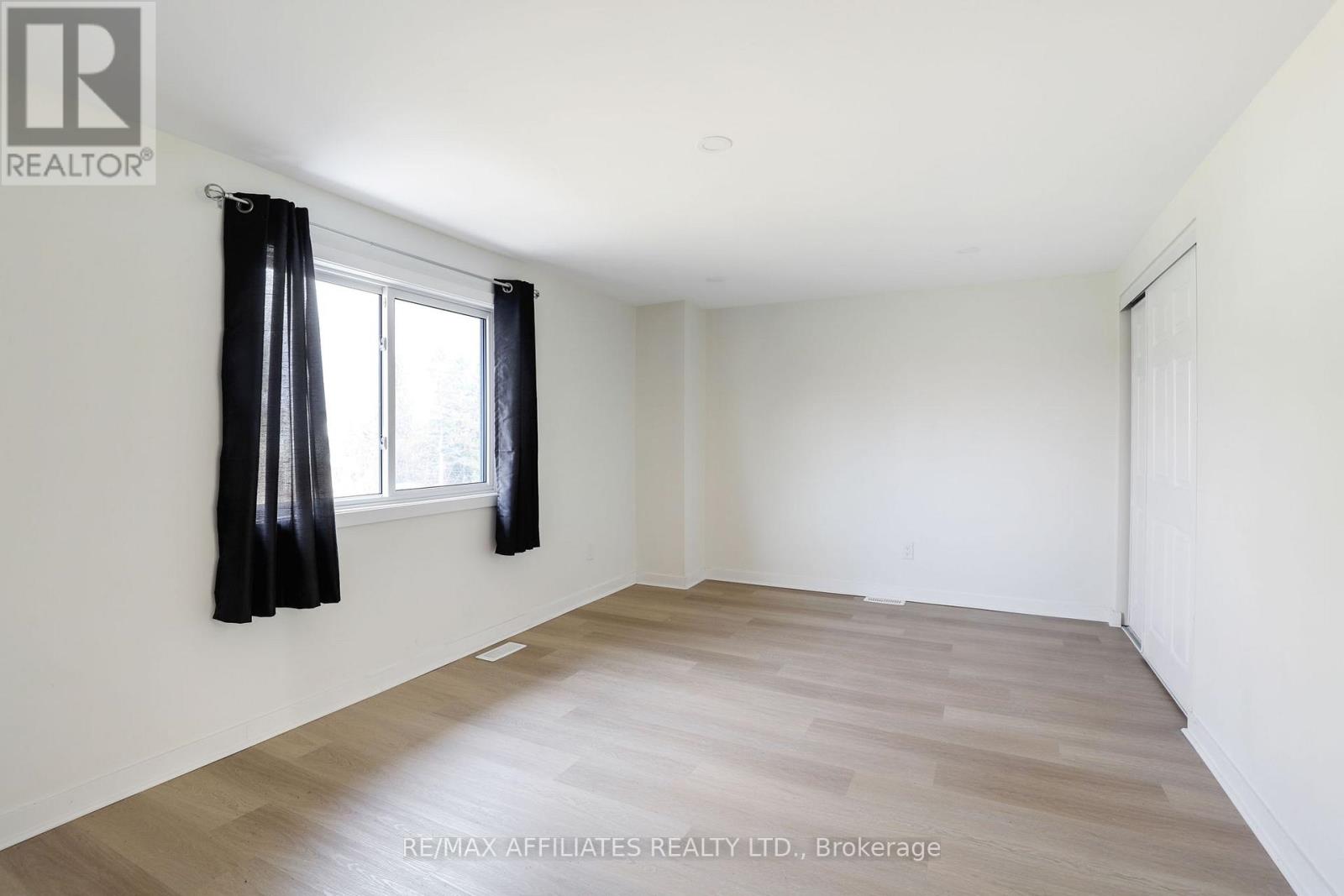 37 - 472 Sandhamn Private