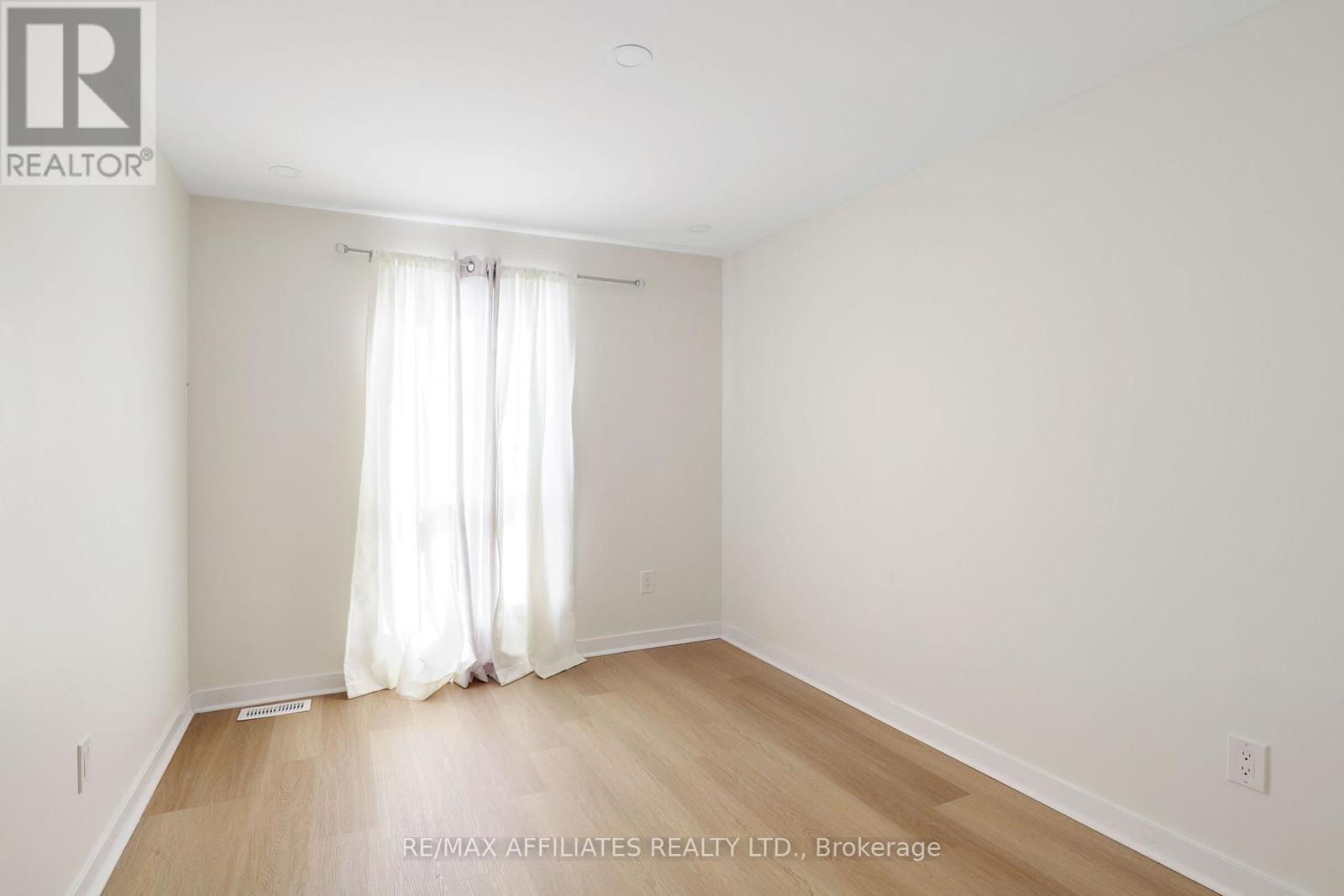 37 - 472 Sandhamn Private