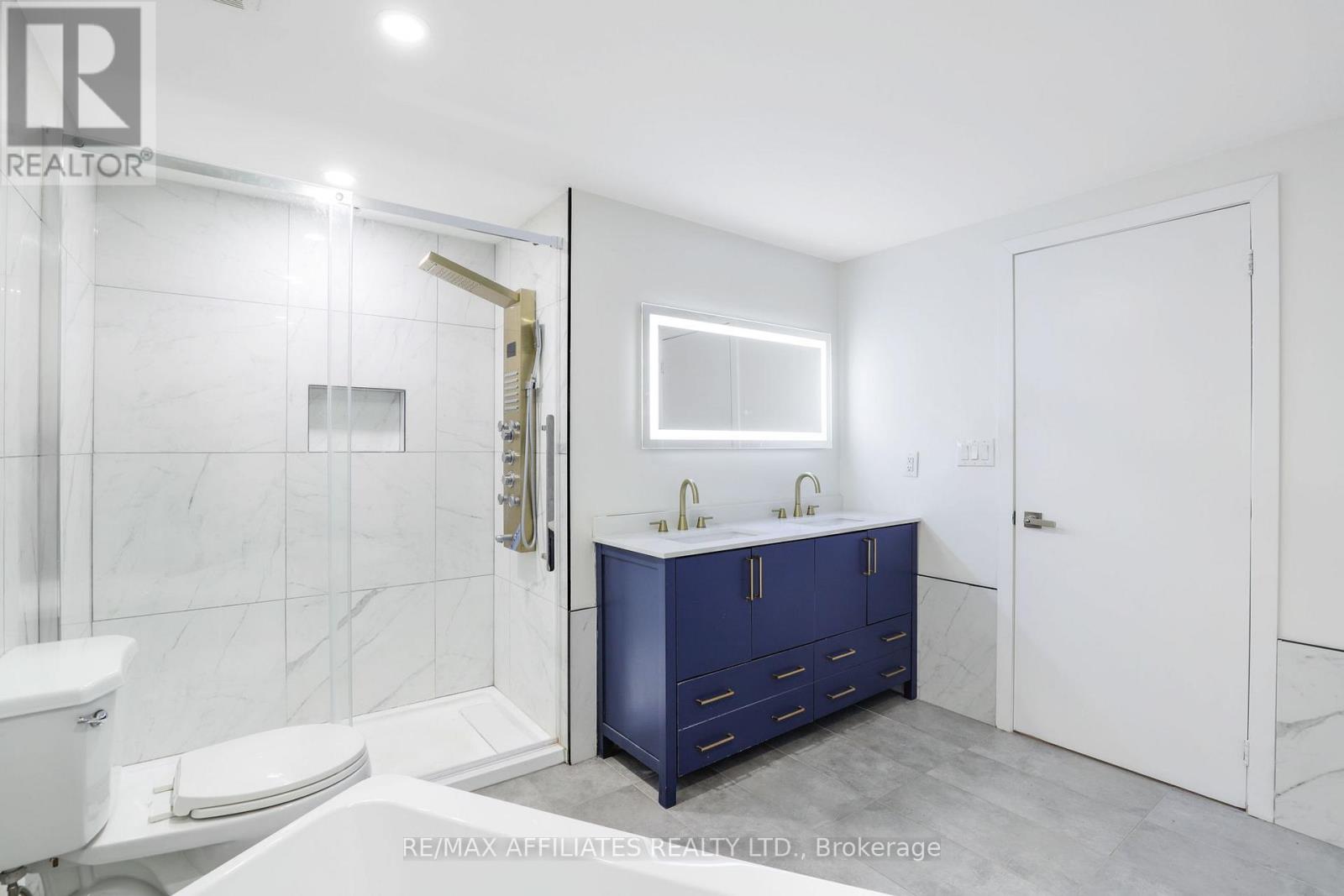 37 - 472 Sandhamn Private