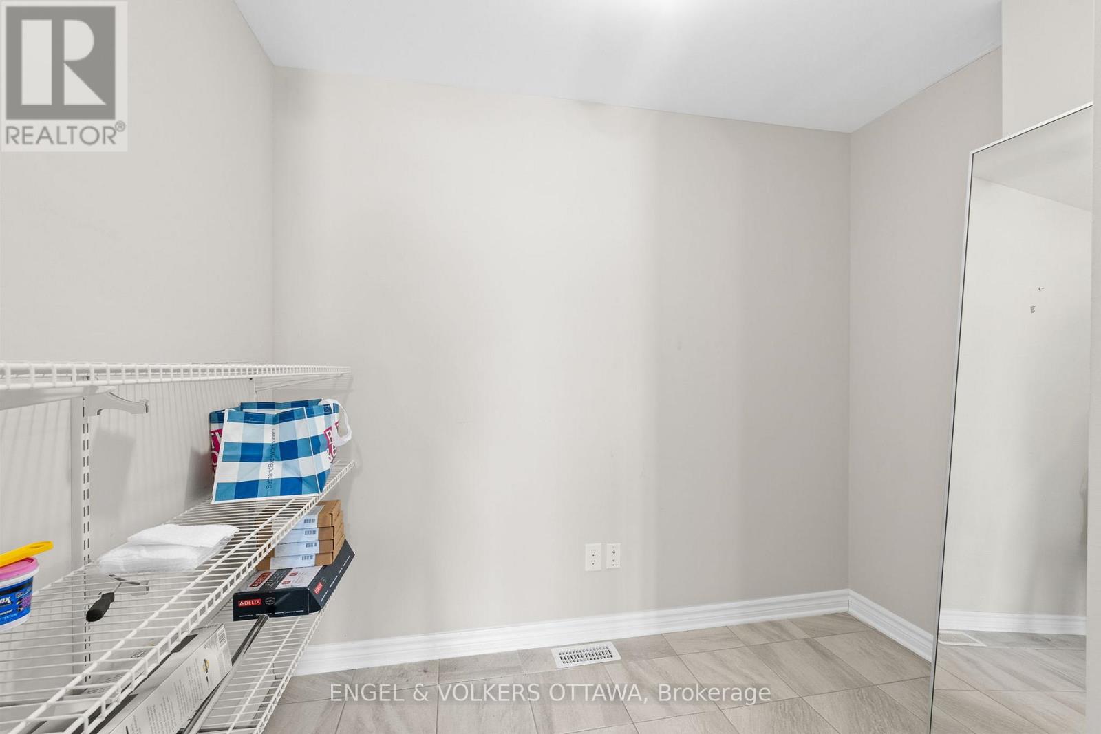 39 Stockholm Private