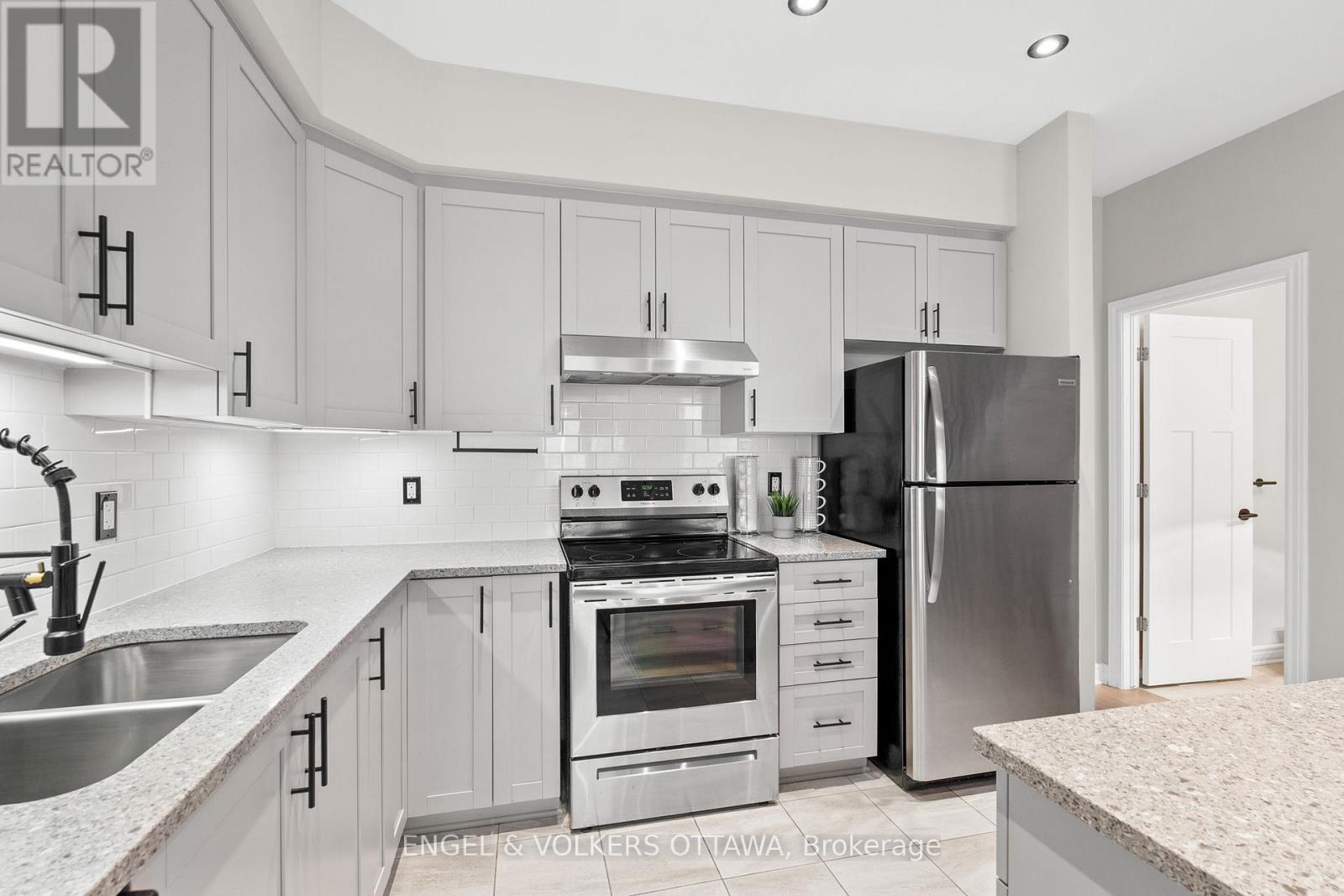 39 Stockholm Private