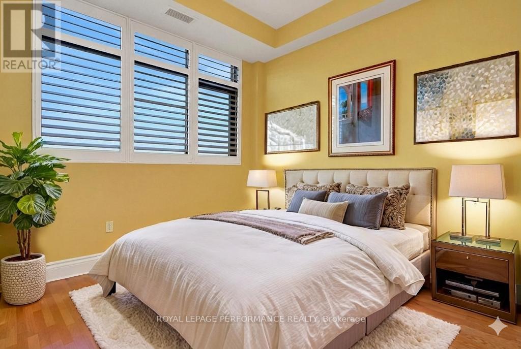 Ph2 - 260 Besserer Street