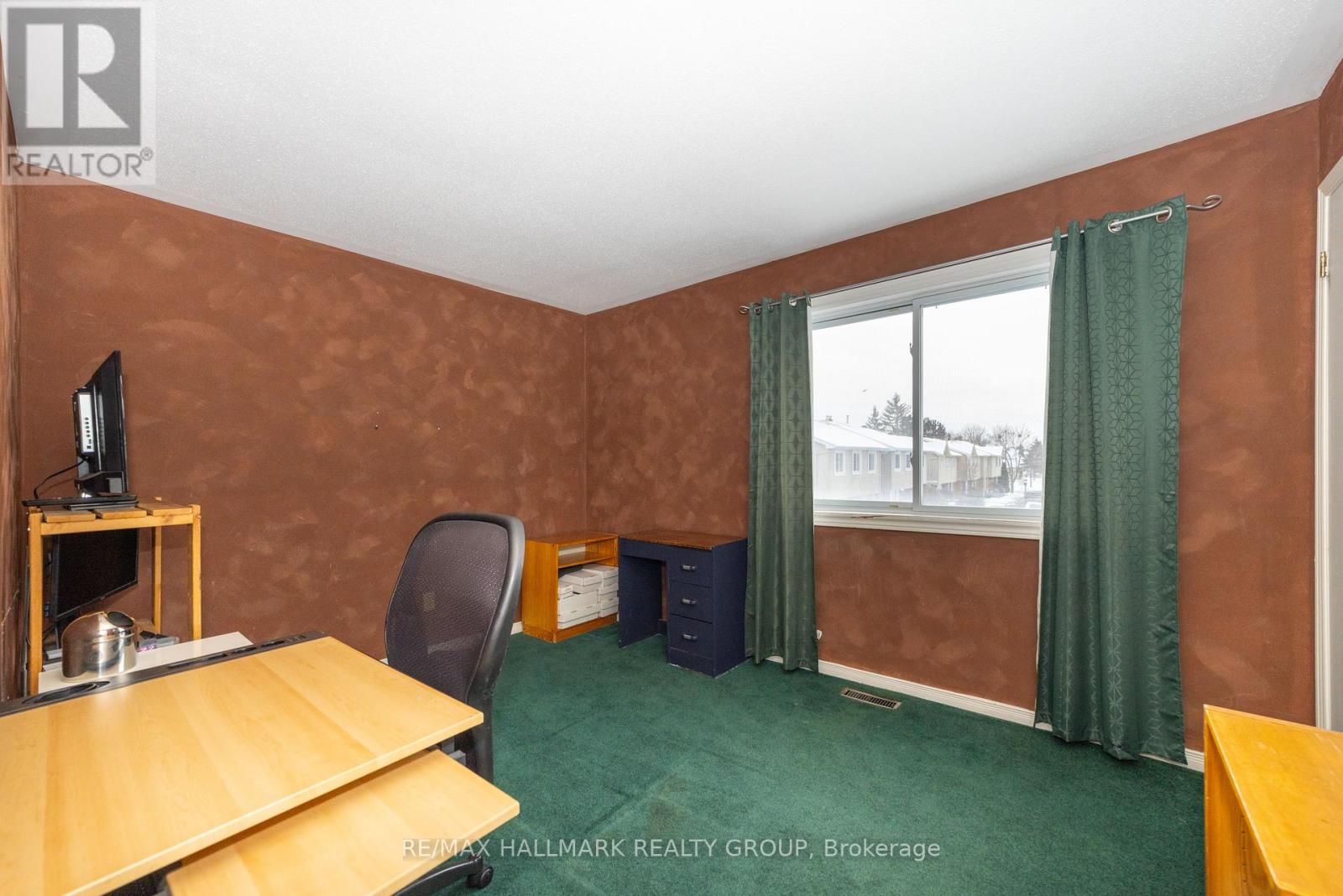 29 - 935 Cookshire Crescent