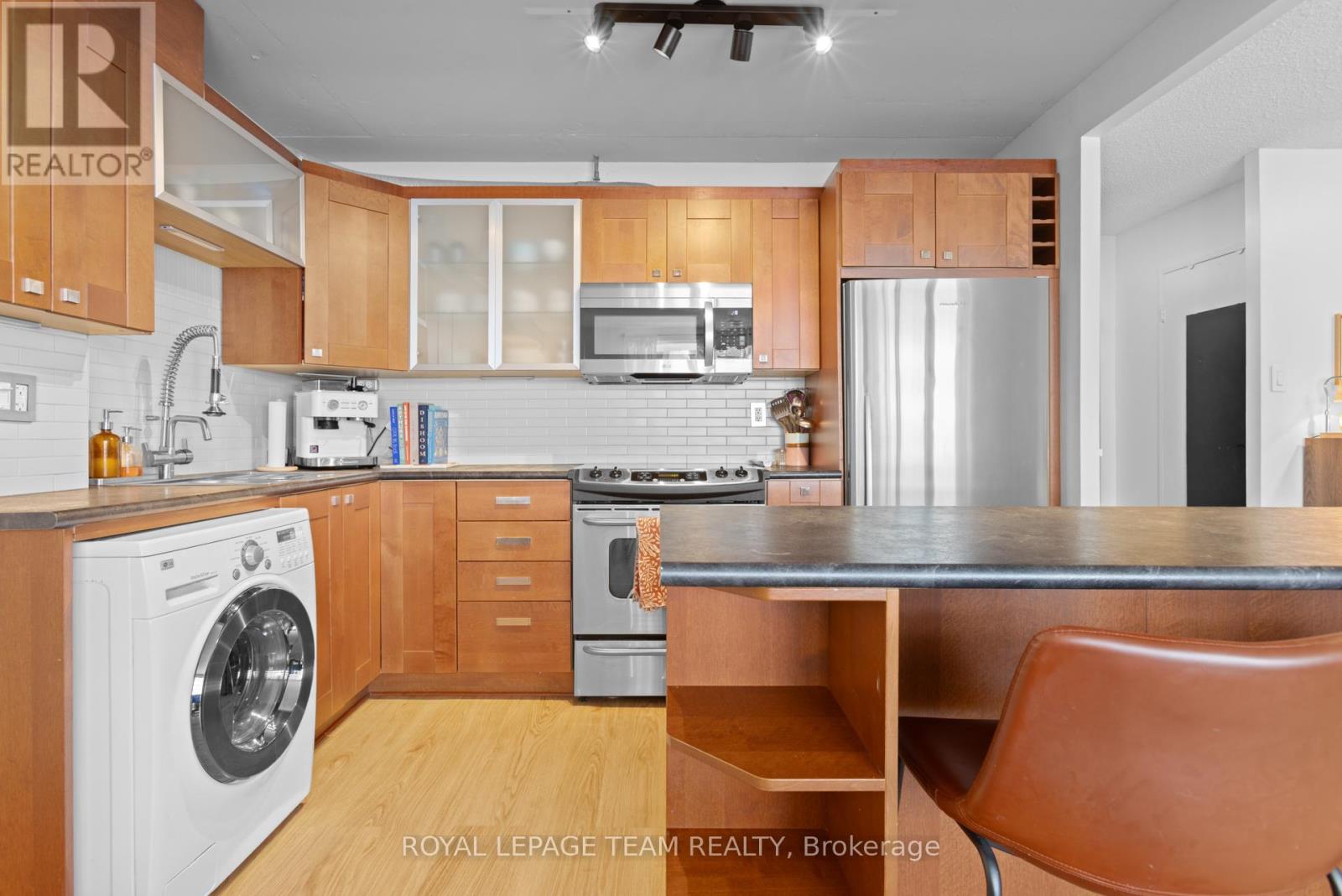 503 - 141 Somerset Street W