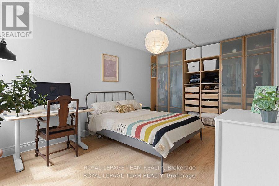 503 - 141 Somerset Street W