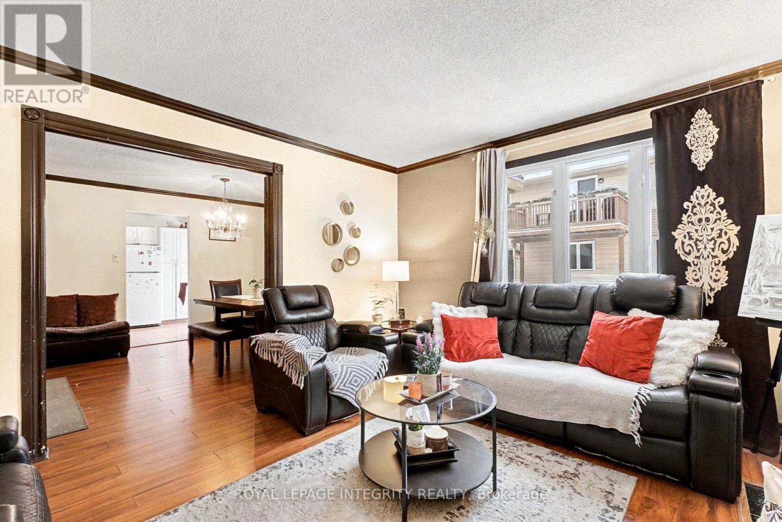 49 - 128 Rushford Private