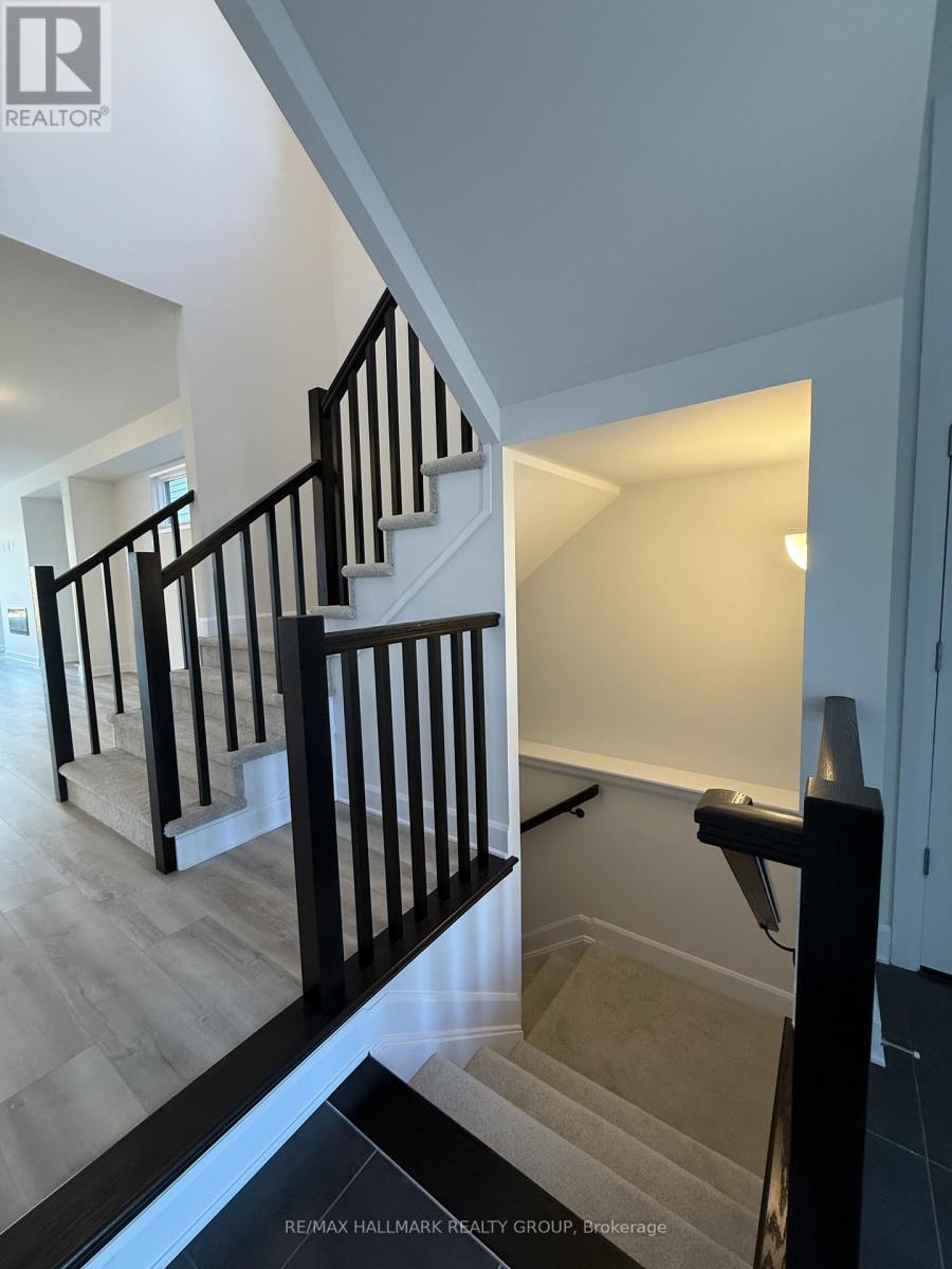 526 Reflection Street