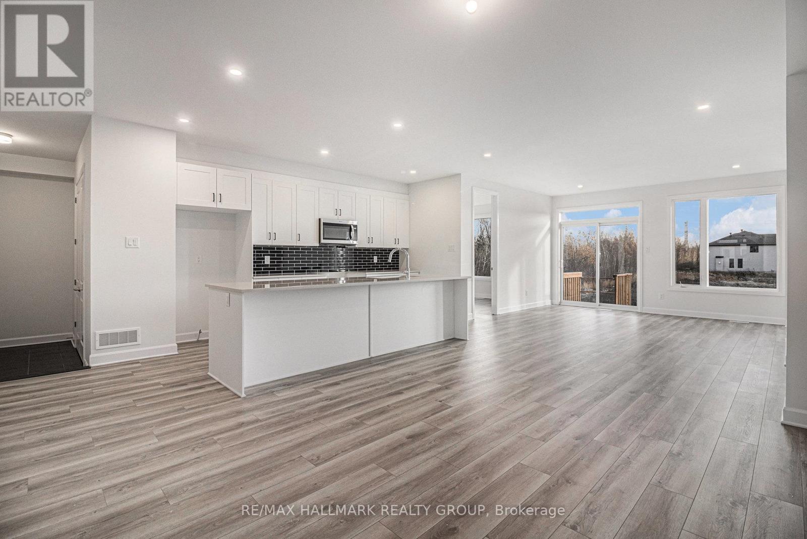 526 Reflection Street