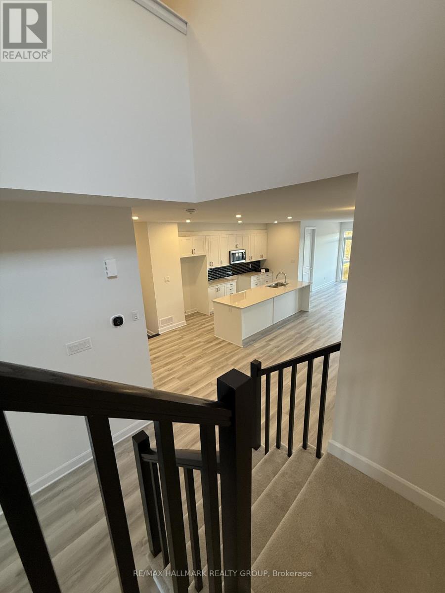 526 Reflection Street