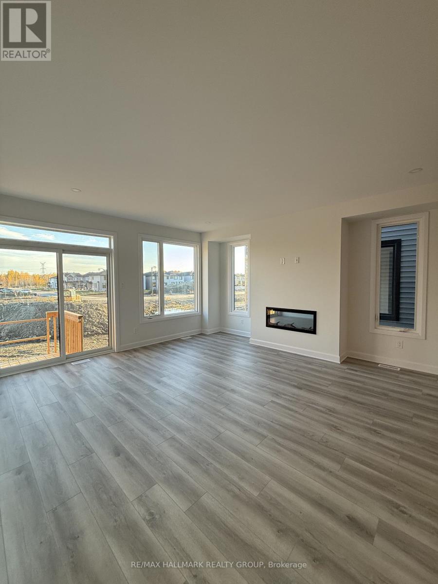 526 Reflection Street