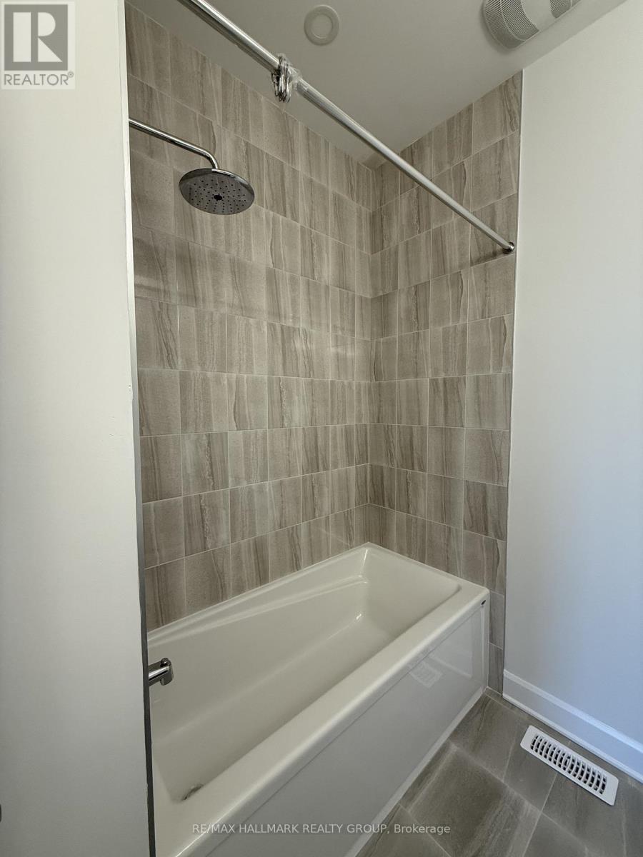 526 Reflection Street