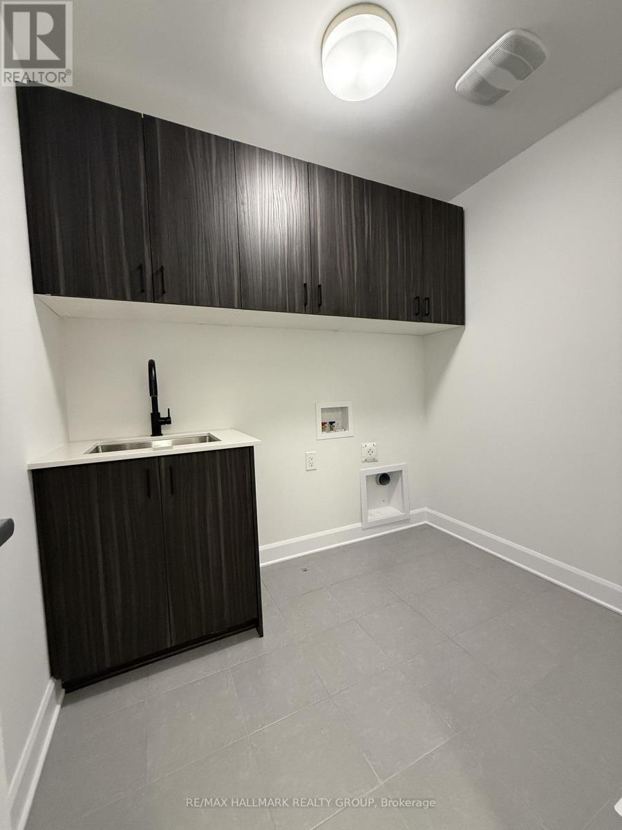 526 Reflection Street