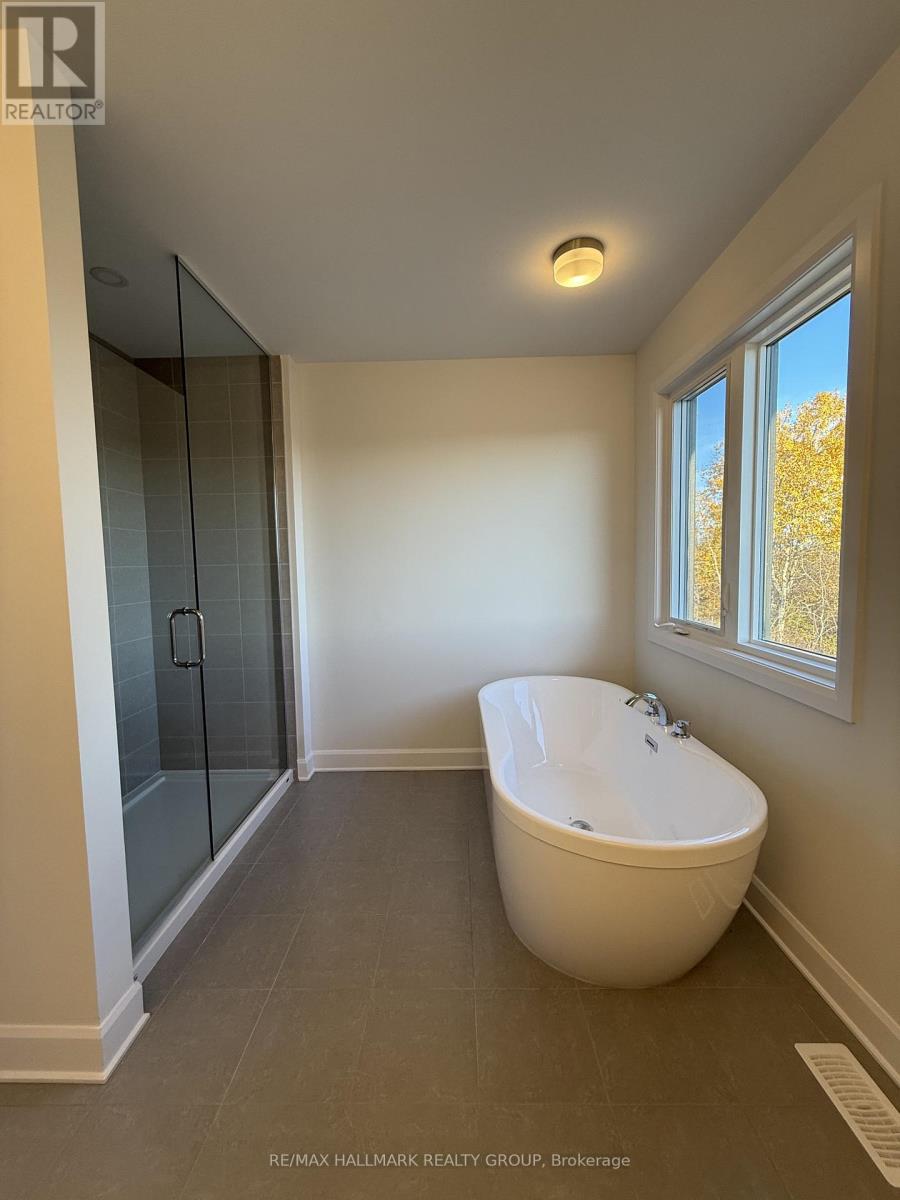 526 Reflection Street