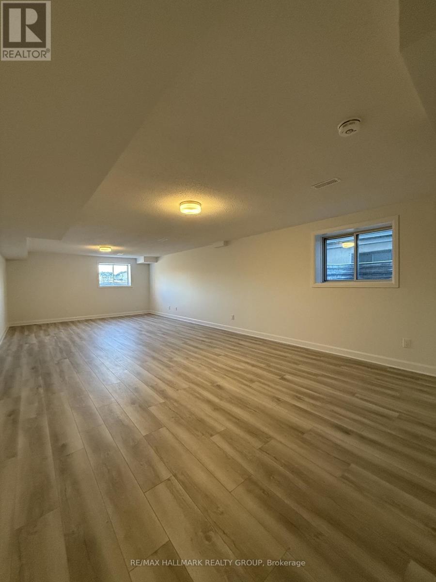 526 Reflection Street