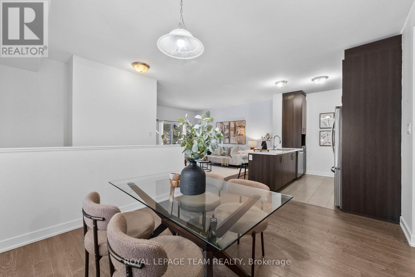 6 - 251 Capri Avenue