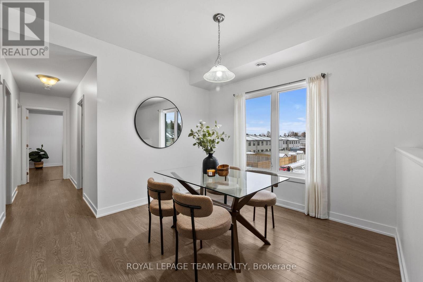 6 - 251 Capri Avenue