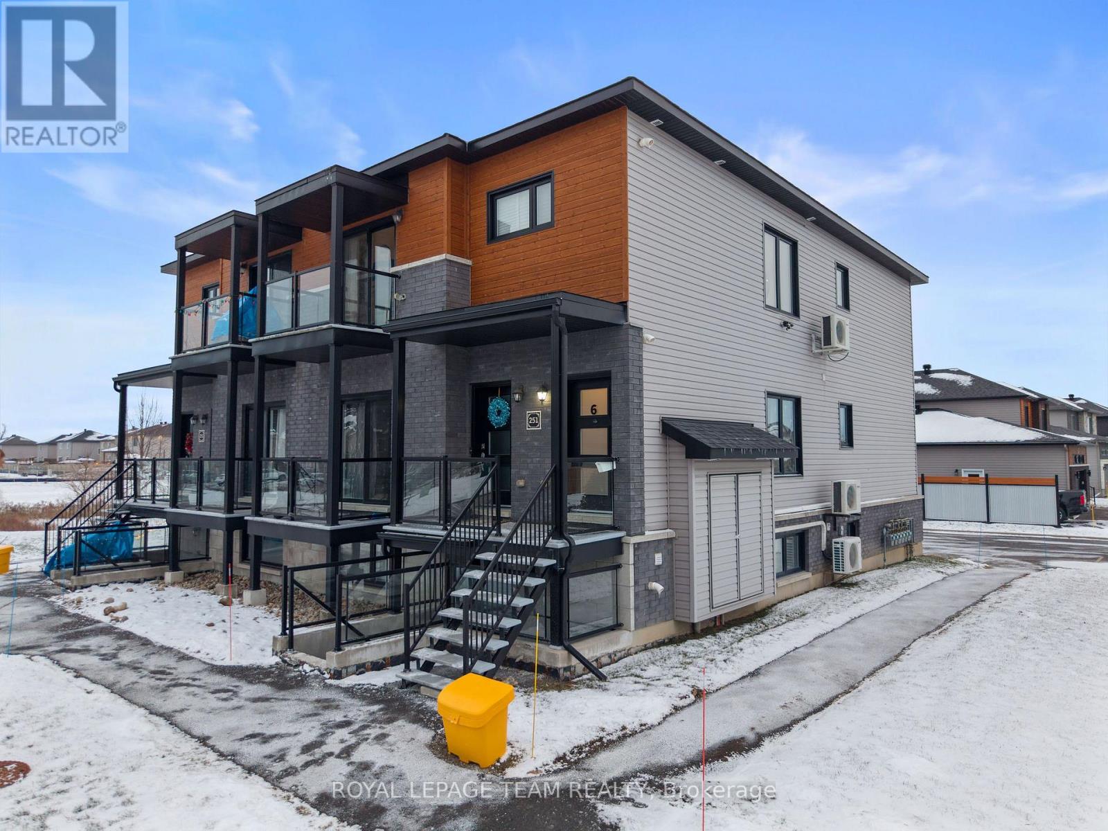 6 - 251 Capri Avenue