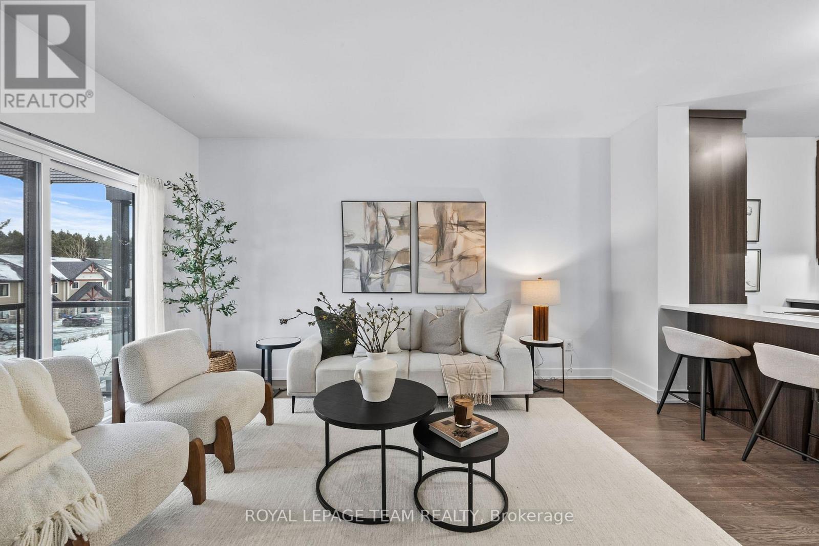 6 - 251 Capri Avenue