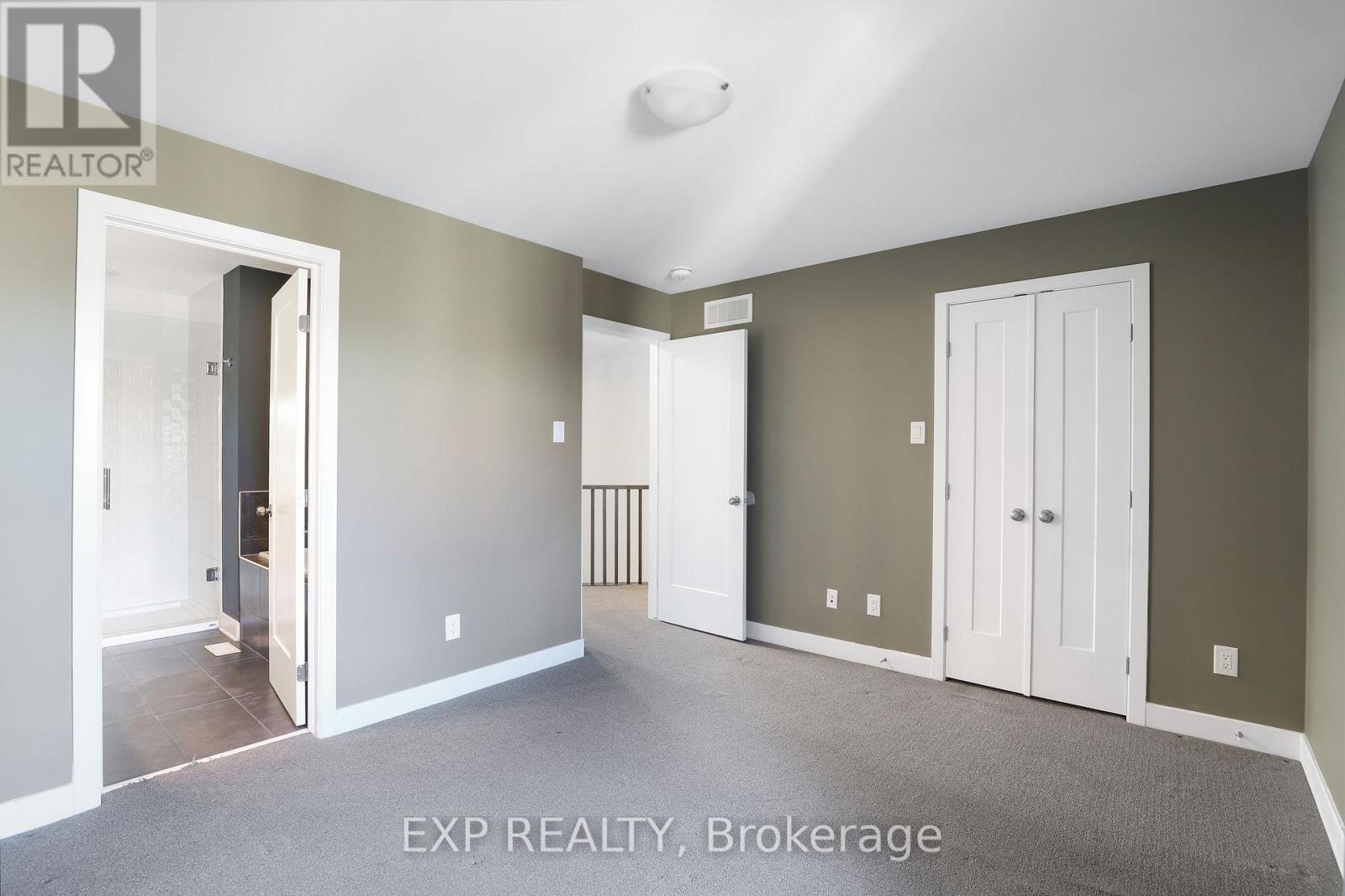 1053 Lunar Glow Crescent