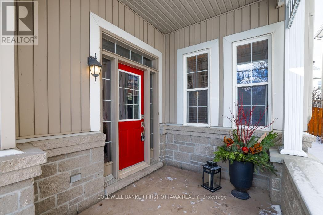 104 Streamside Crescent