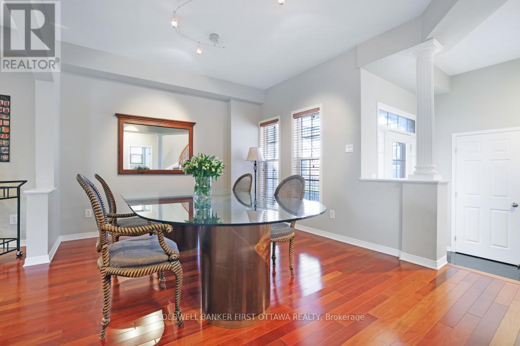 104 Streamside Crescent