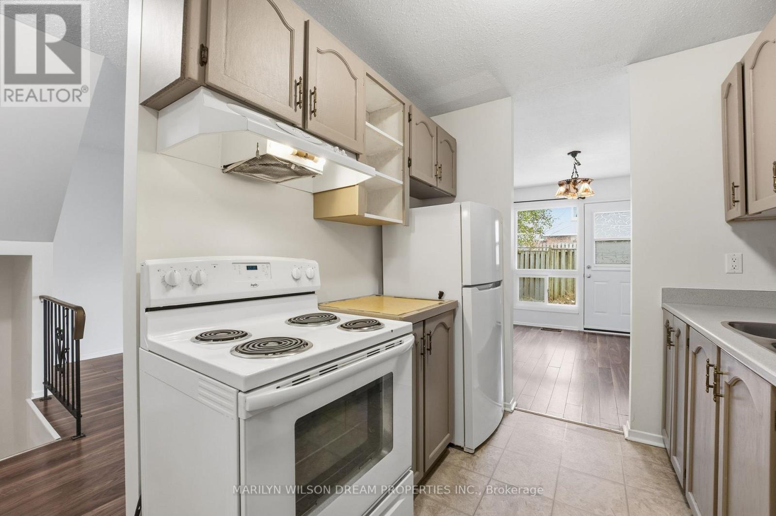 54 - 403 Miranda Private