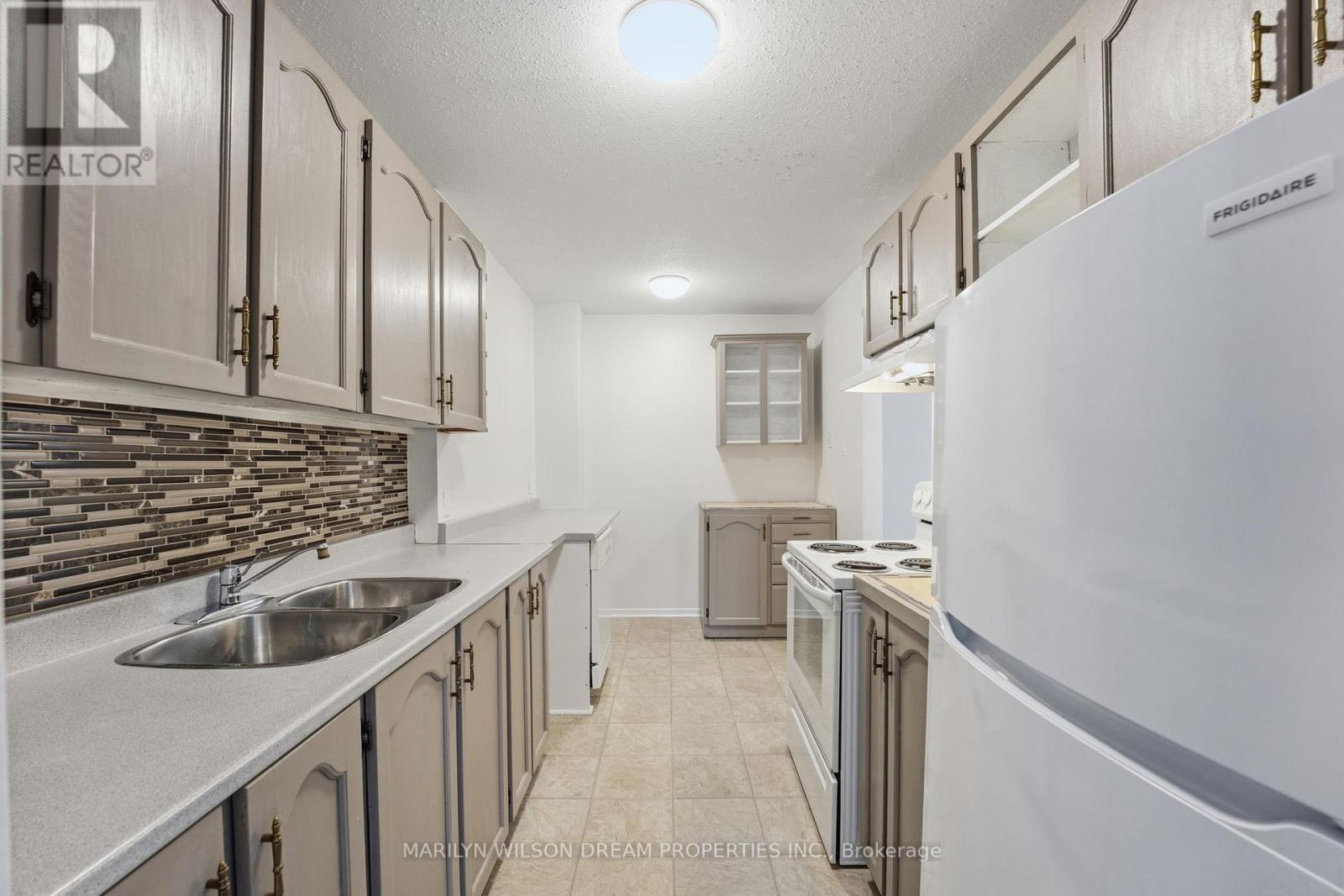 54 - 403 Miranda Private