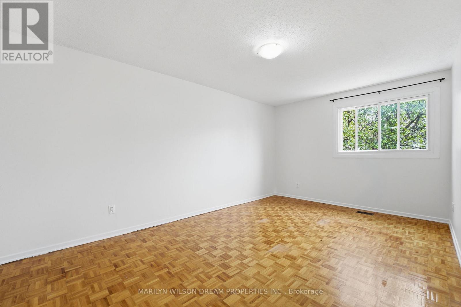 54 - 403 Miranda Private