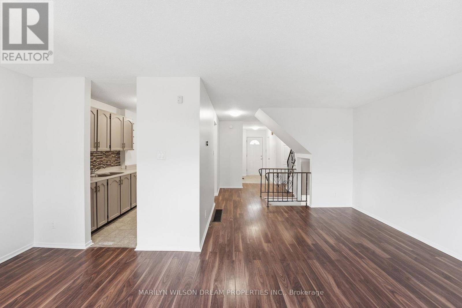 54 - 403 Miranda Private