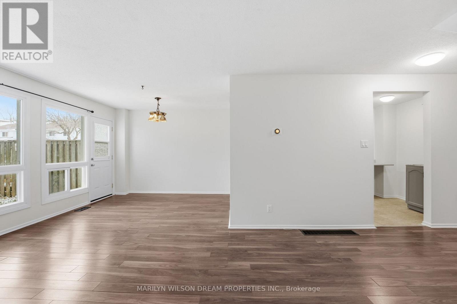 54 - 403 Miranda Private