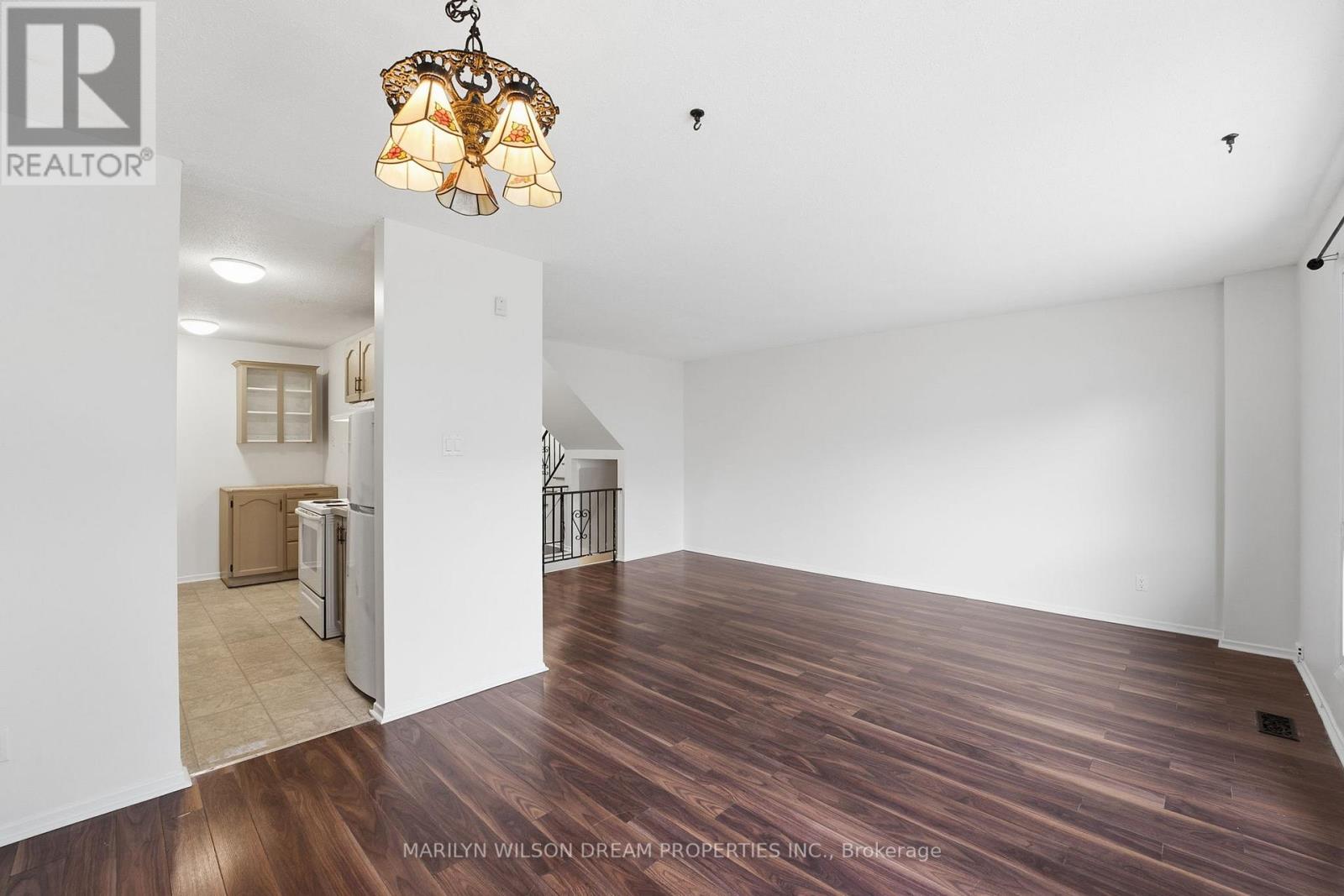 54 - 403 Miranda Private