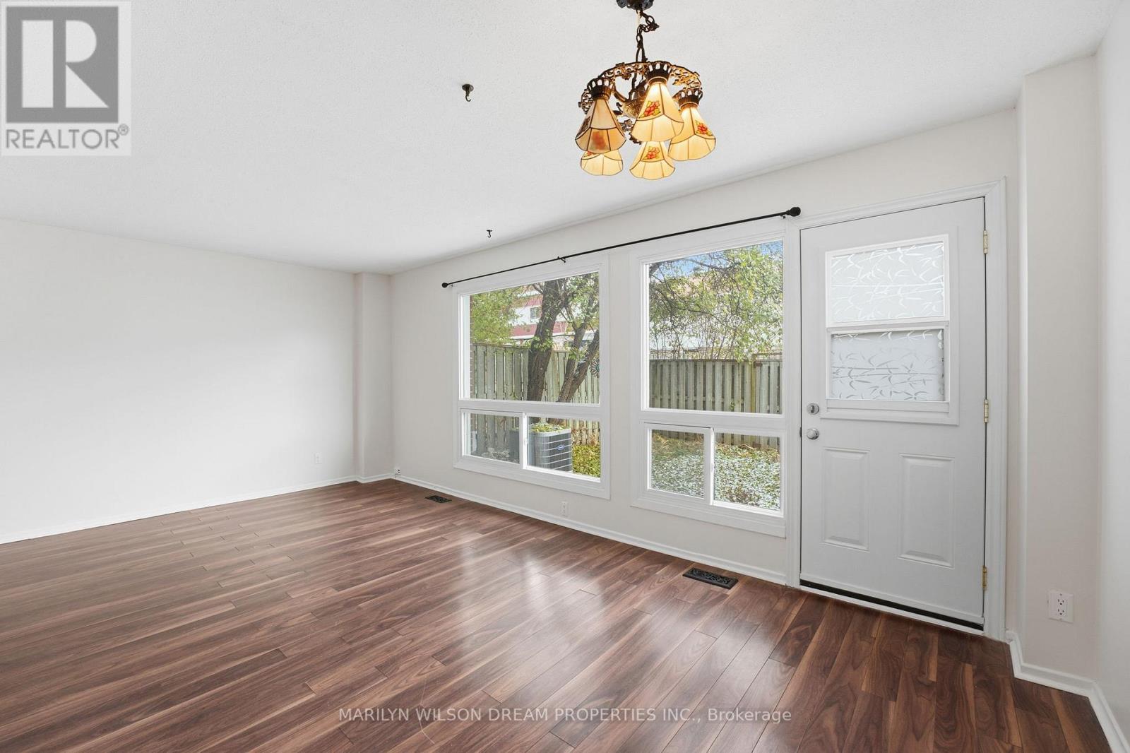 54 - 403 Miranda Private