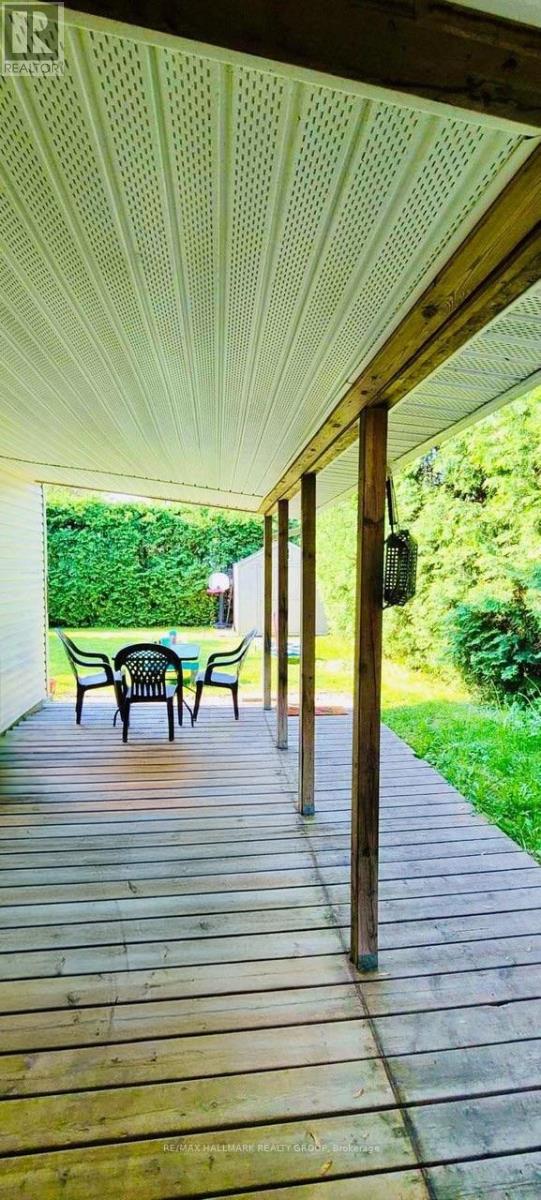 2155 Monson Crescent