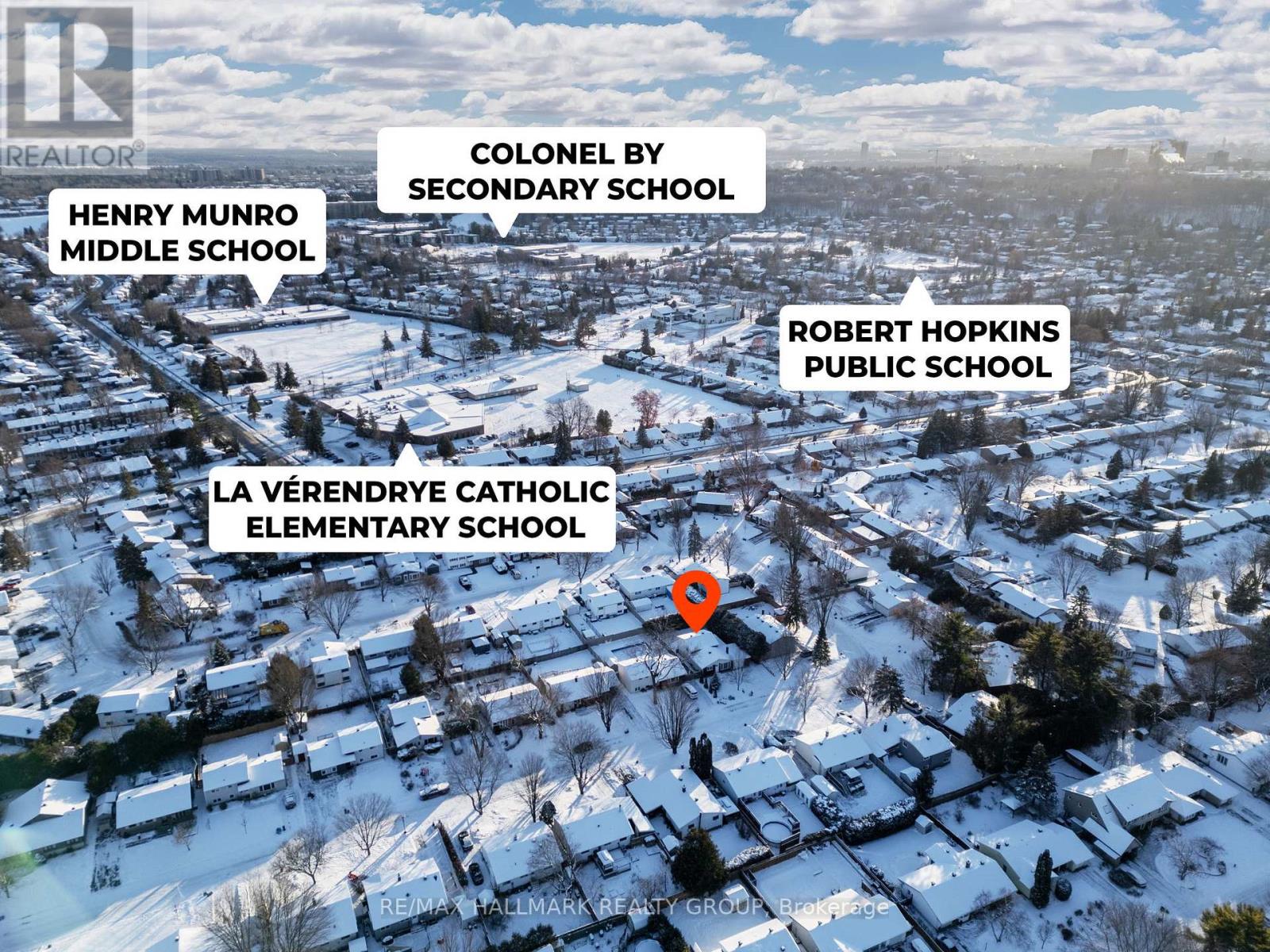 2155 Monson Crescent