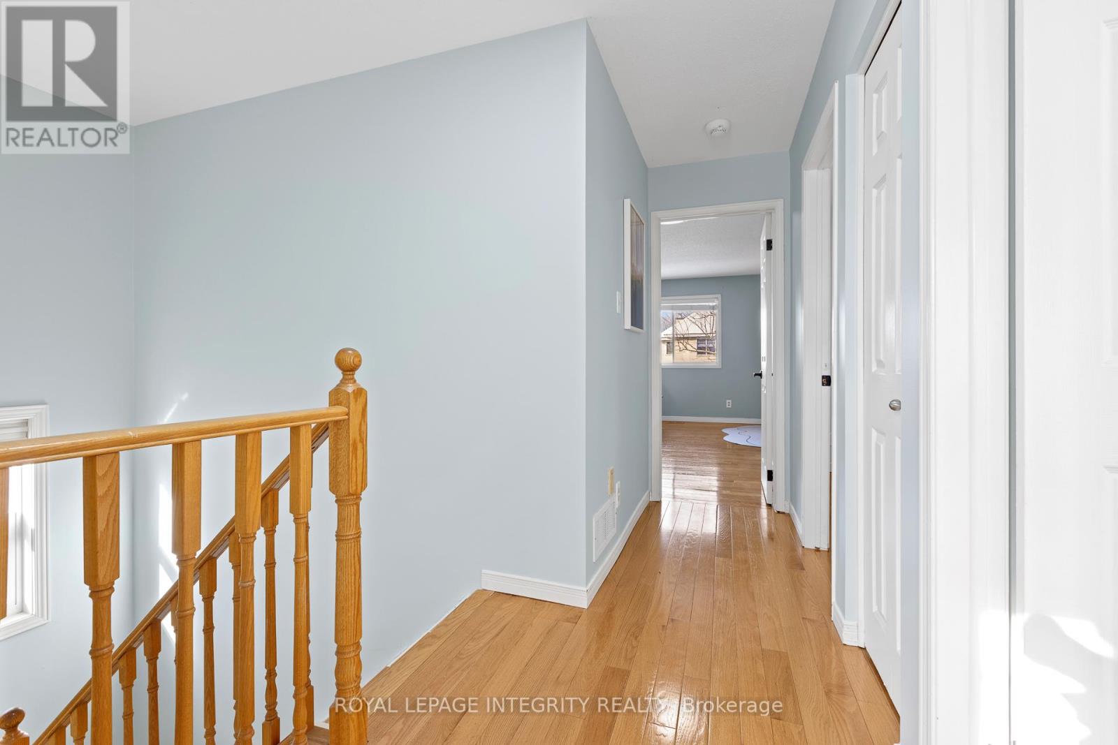 11 Royal Field Crescent