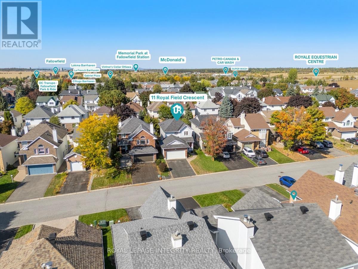 11 Royal Field Crescent