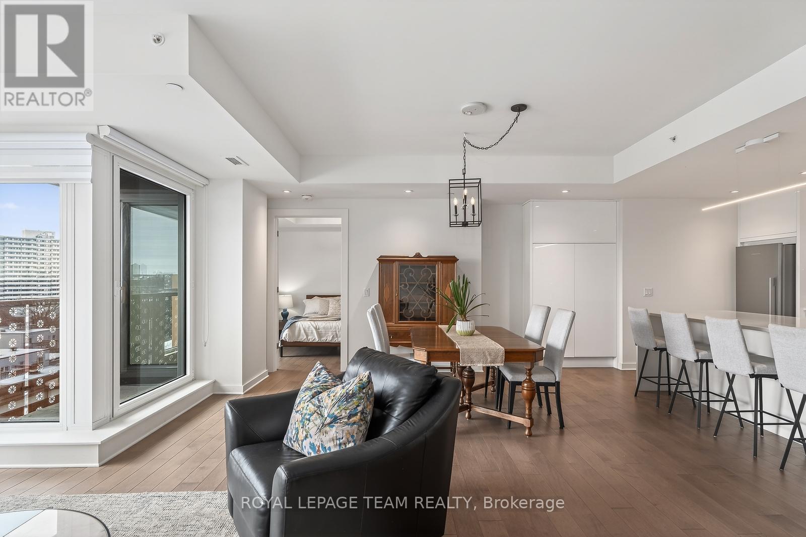 608 - 135 Barrette Street